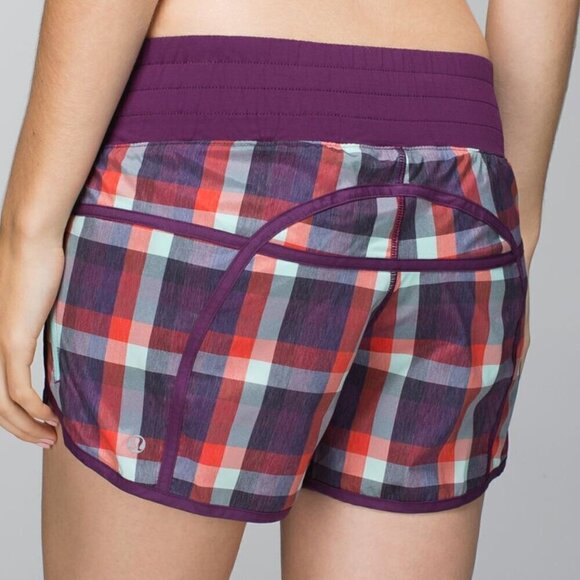 Tracker Short II *2-way Stretch - 4 Wheezy Check Multi Heathered Berry Yum Yum - Picture 1 of 6